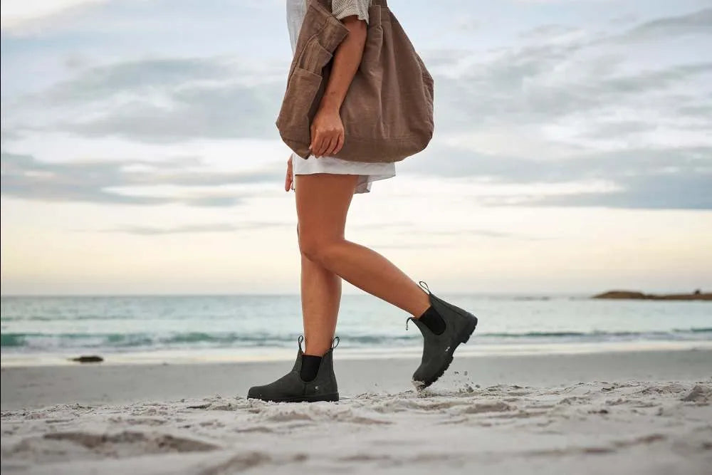 Women's Classics #587
