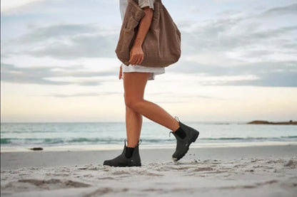 Women's Classics #587